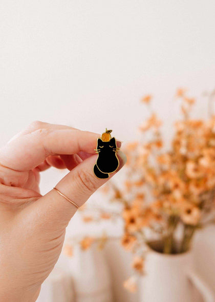 Brooches & Lapel Pins